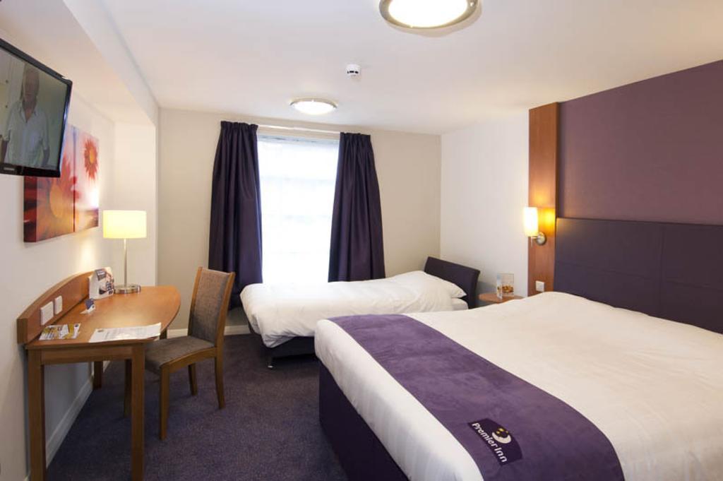 Premier Inn Sittingbourne Kent Værelse billede